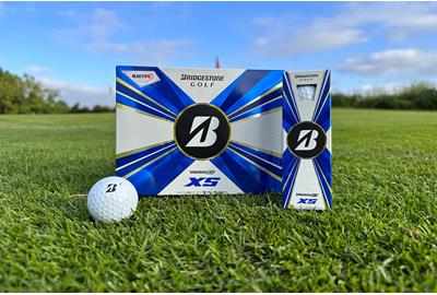 Bridgestone B XS golf balls