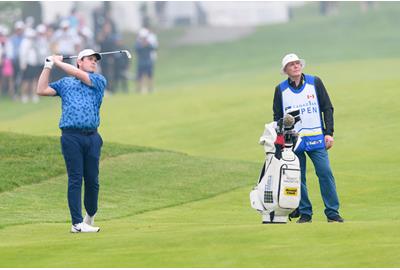 Robert MacIntyre, with his father, wins at the RBC Canadian Open 2024