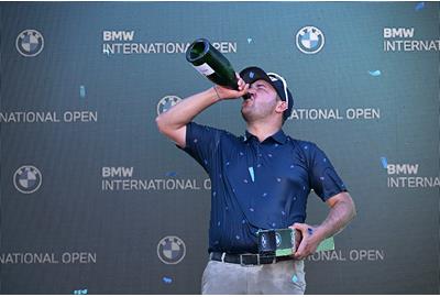 Thriston Lawrence celebrates winning the 2023 BMW International Open