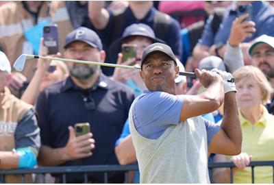 Tiger Woods drawing the crowds on Monday at The Open