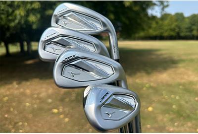 The JPX 925 Hot Metal irons are available in both Left and Right Handed