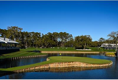 How many balls find the water on the 17th hole at TPC Sawgrass